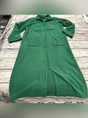 LL Bean Women’s Green Fleece Zip-Front Robe size Medium Petite